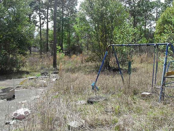 17739 Greensboro St3