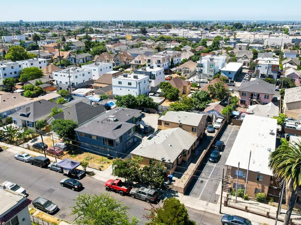 136 E 28th St, Los Angeles, CA 90011