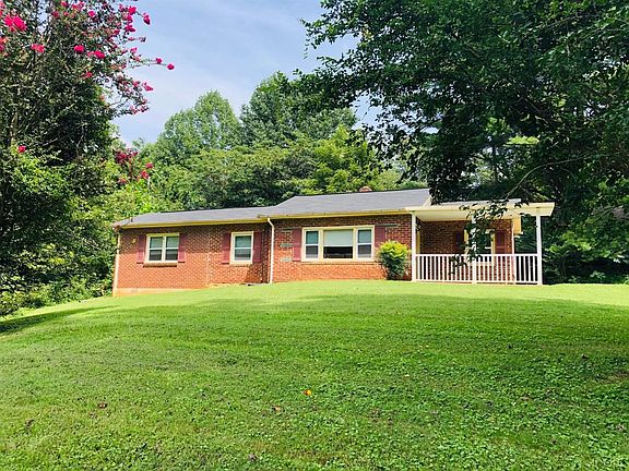2nd image of 648 Oak Grove Dr