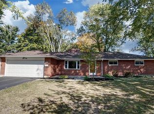 2090 Marcia Dr, Bellbrook, OH