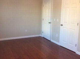 14 Reservoir Ave, Bristol, RI 02809