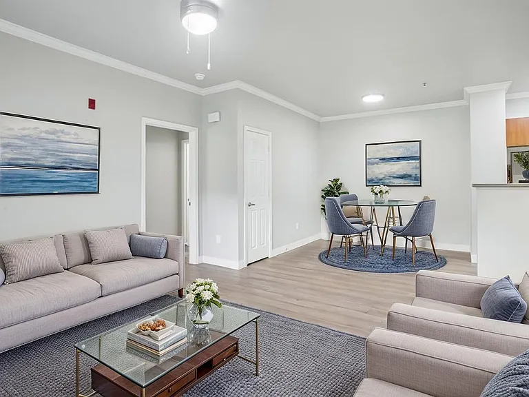 Waterstone Apartments — Photo 4