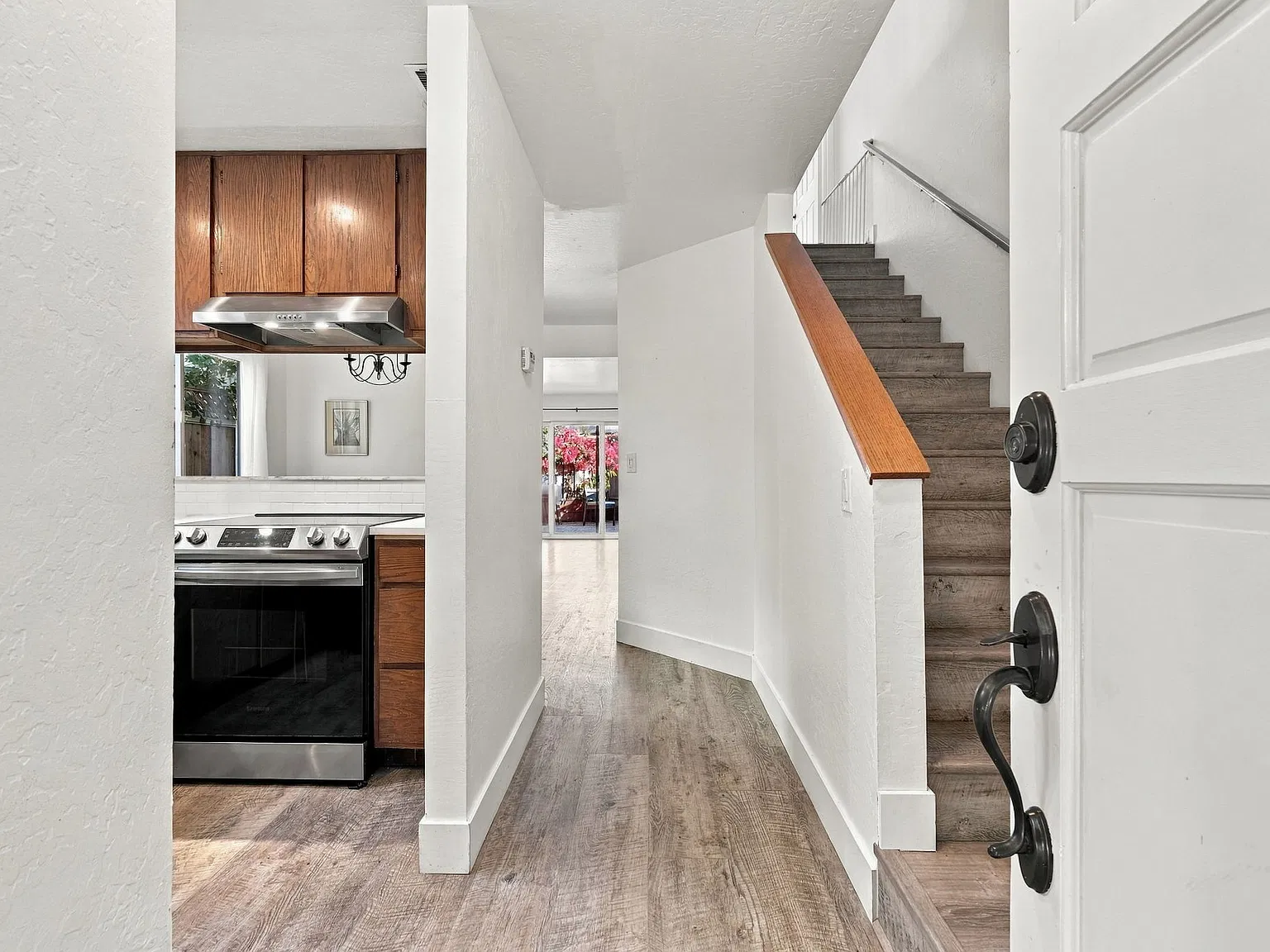 2 bed, 1.5 bath, 1152 sqft, $3,850 — Photo 4
