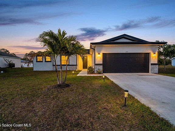 2nd image of 207 Bellbrook St SE