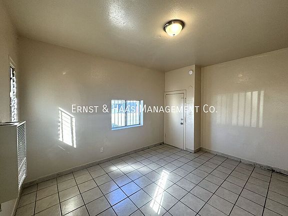 2nd image of 9518 California Ave #1