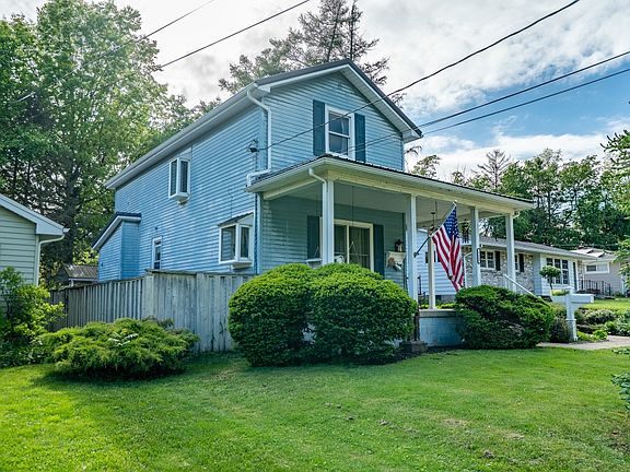 2nd image of 722 Marshall Dr
