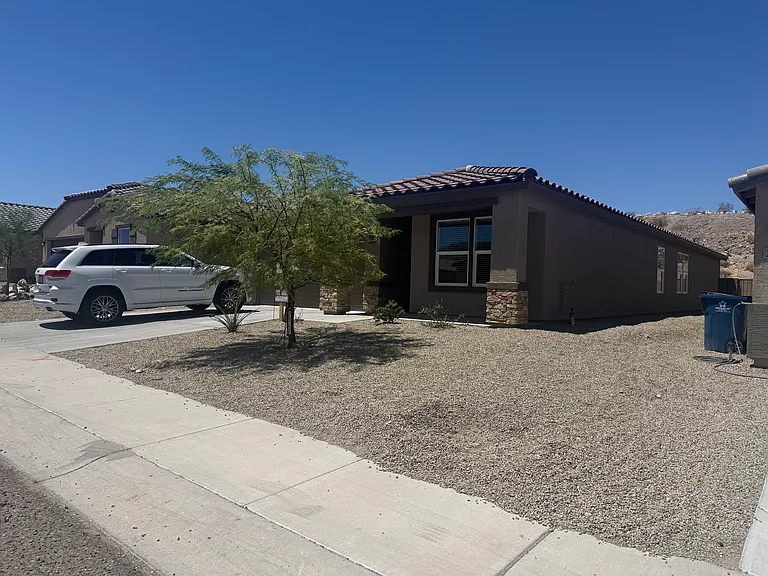 2340 Tapatio Dr — Photo 5