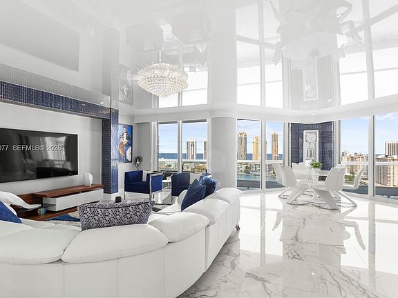 3rd image of 2600 Island Blvd APT 2603
