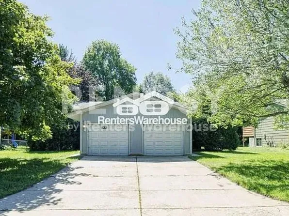 422 Arion St E, West Saint Paul, MN 55118