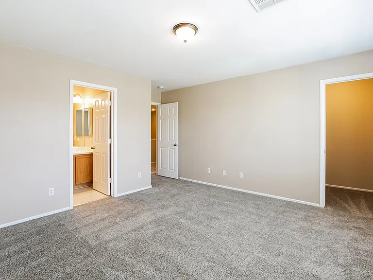 5982 Red Raspberry Ct — Photo 10