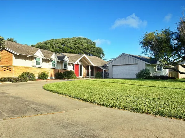 113 E Janin Cir, Portland, TX 78374
