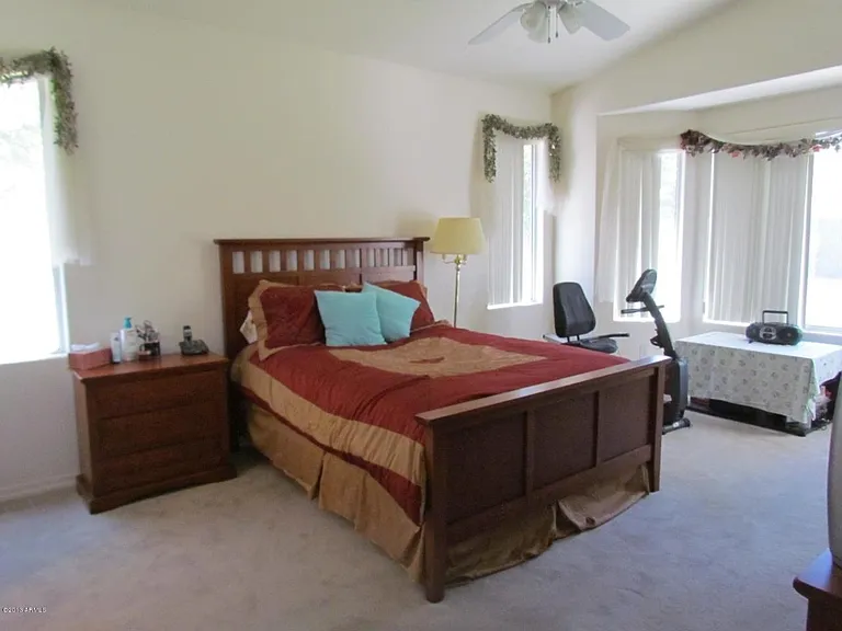 1363 W Spruce Dr — Photo 2