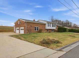 935 Rolling Hills Dr, Wytheville, VA 24382