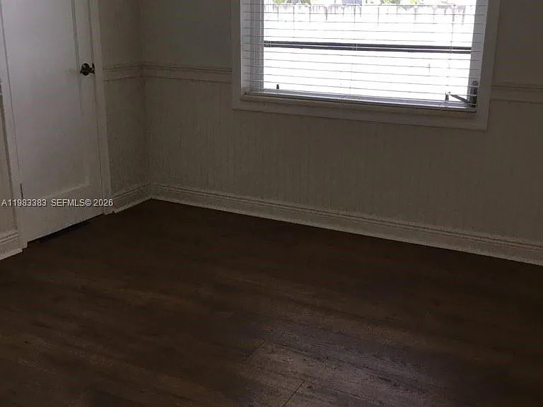 8927 Hawthorne Ave — Photo 20