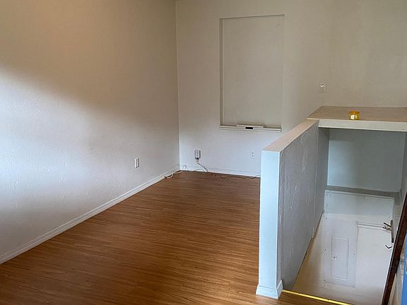 4th image of 3635 Oregon Ave #1F