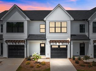 48 Curren Dr, Clayton, NC 27520