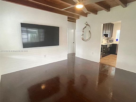 3rd image of 266 Hammond Dr #266