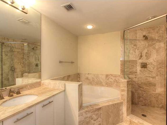 3rd image of 510 NW 84th Ave APT 418