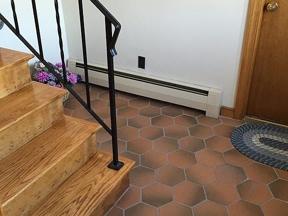 3rd image of 17 Leos Ln APT C