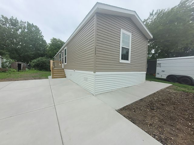 1st image of 111 Maple Dr #48
