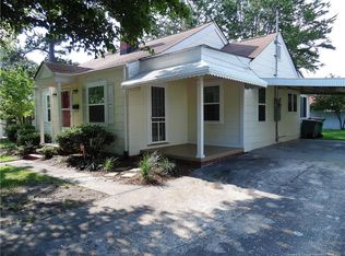 1017 E 6th St, Lumberton, NC 28358