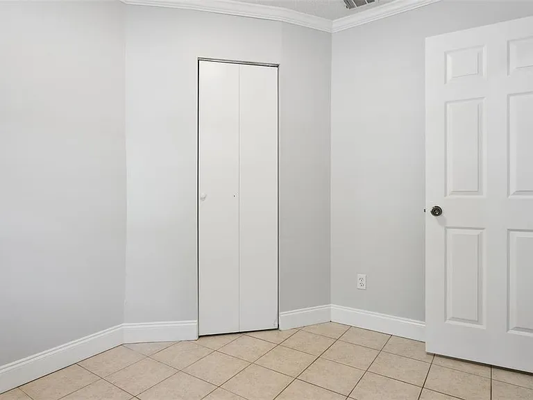 10307 Councils Way — Photo 32