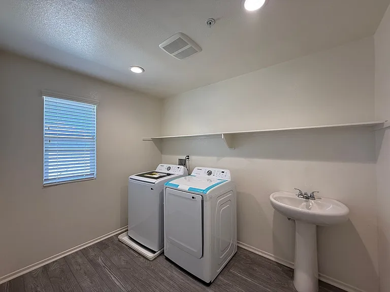 6929 Atmore St — Photo 15