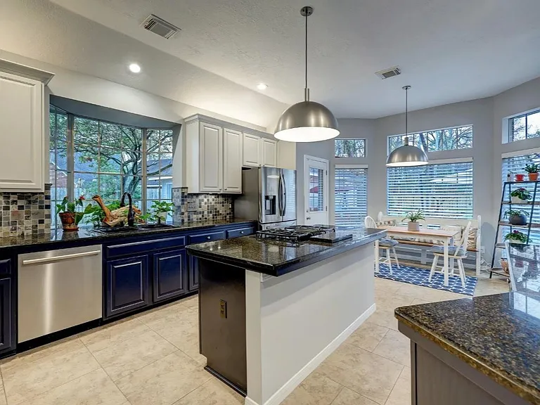 7807 Allegro Dr — Photo 9