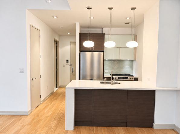 2145 44th Dr APT 1F
