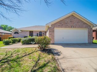 4001 Busch Gardens Dr, Fort Worth, TX 76123