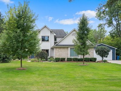 9847 Alger Dr, Brighton, MI, 48114