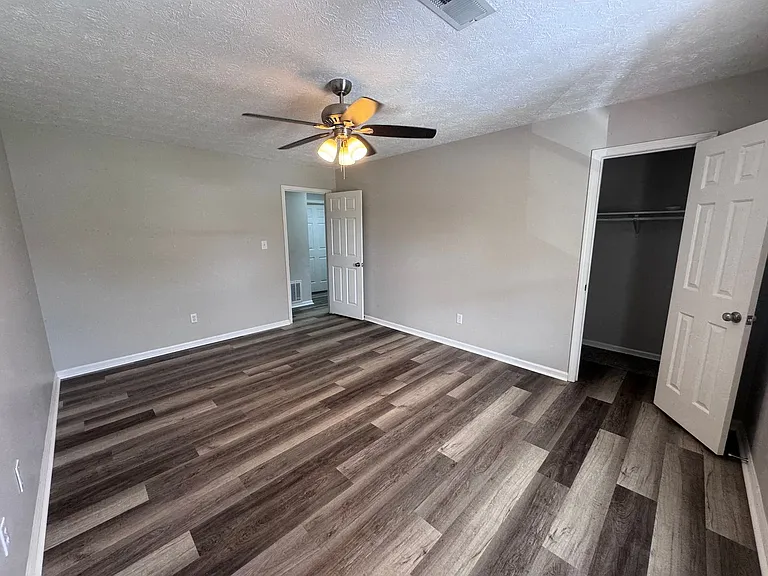 105 Grogan Cir — Photo 26