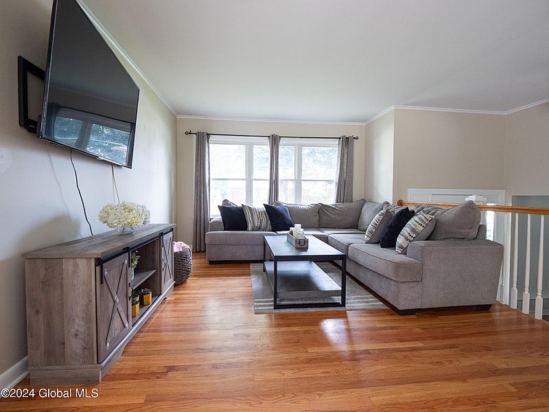 5th image of 5 Lillian Drive