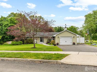 64 Kingsley Rd, Kendall Park, NJ, 08824
