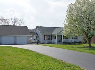 150 High Meadows Dr, Wirtz, VA 24184