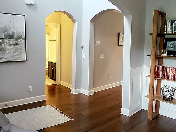 5th image of 9156 Macauley Ln