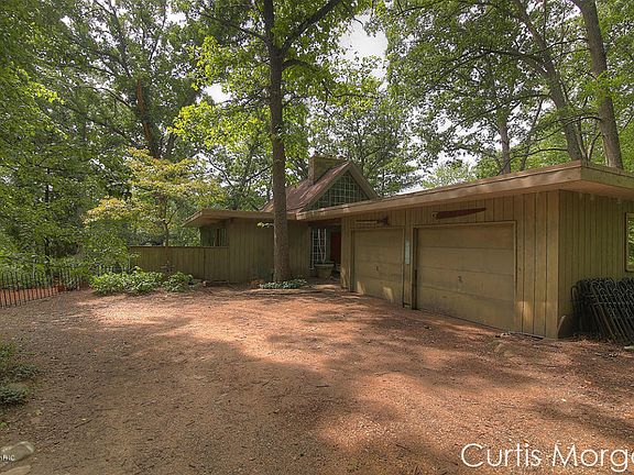 3rd image of 201 Honey Creek Ave NE