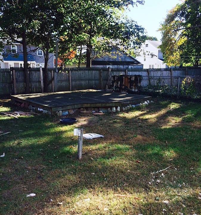 2nd image of 181 White St