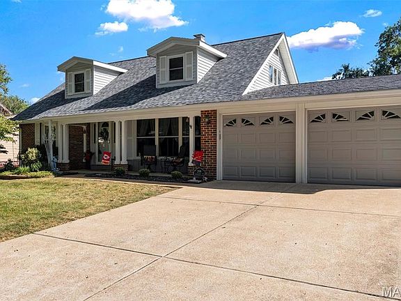 2nd image of 2816 Springridge Dr