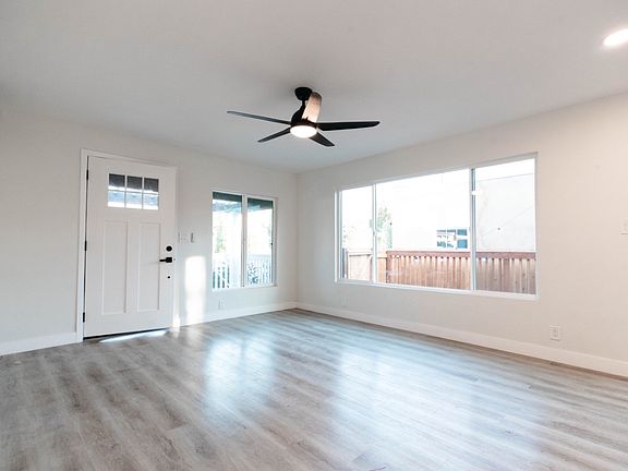 3rd image of 4516 33rd St