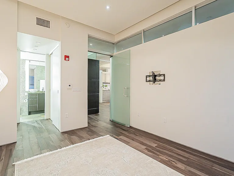 21 6th St #406 — Photo 38