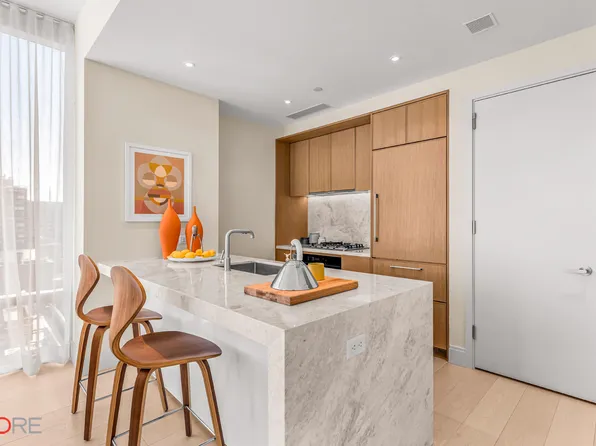 501 3rd Avenue 20B image 2 of 15