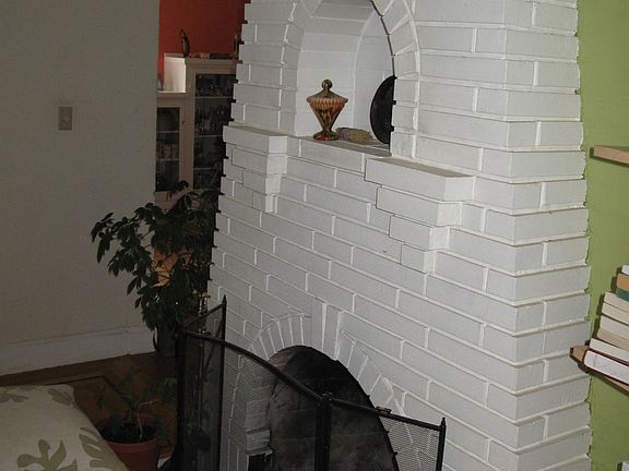 3rd image of 1800 Wentworth Ave