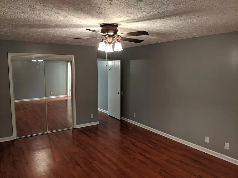 master bedroom (bedroom #1)