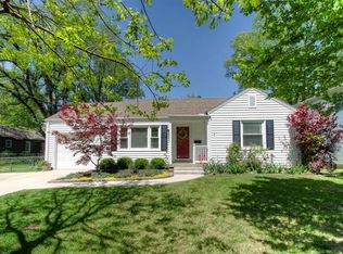 4906 W 55th Ter, Roeland Park, KS 66205