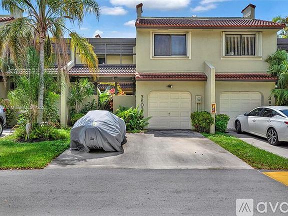 3rd image of 3603 Torremolinos Ave #3603