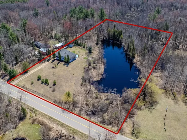 8911 Ora Lake Rd, Hale, MI 48739