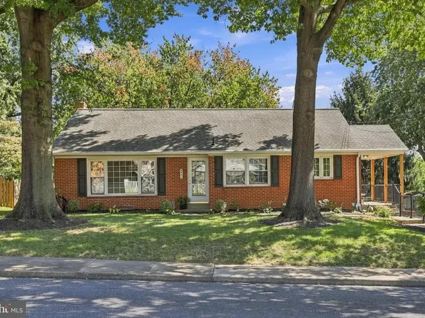 941 Pleasant View Rd, Ephrata, PA 17522