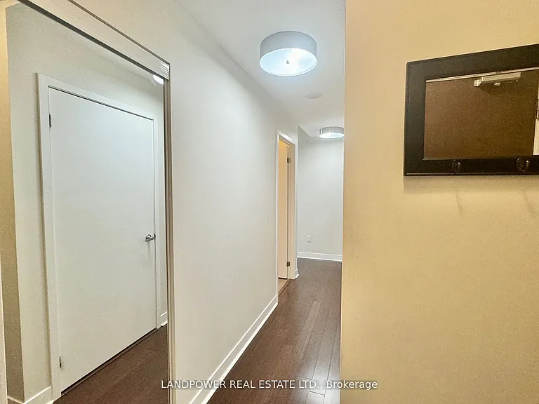 365 Prince Of Wales Dr E #1002 — Photo 17