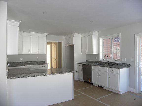 4th image of 302 Karatzas Avenue Lot 0